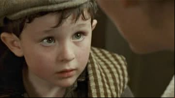 Reece Thompson em Titanic (1997) - Divulgação/Paramount Pictures