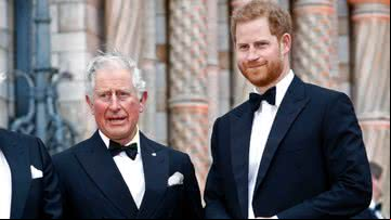 Rei Charles III e o príncipe Harry - Getty Images