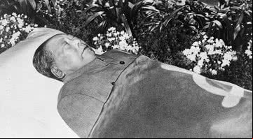 O corpo embalsamado de Mao Zedong - Getty Images