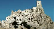 Imagem panorâmica da cidade de Craco - Wikimedia Commons / Idéfix